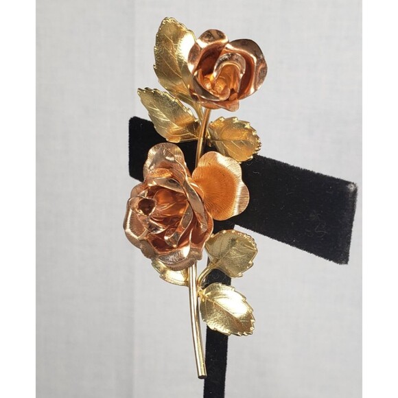 Vtg 1940's Krementz Signed Two Tone Gold Filled Rose Roses Brooch Pin 2.25" long - Picture 4 of 15